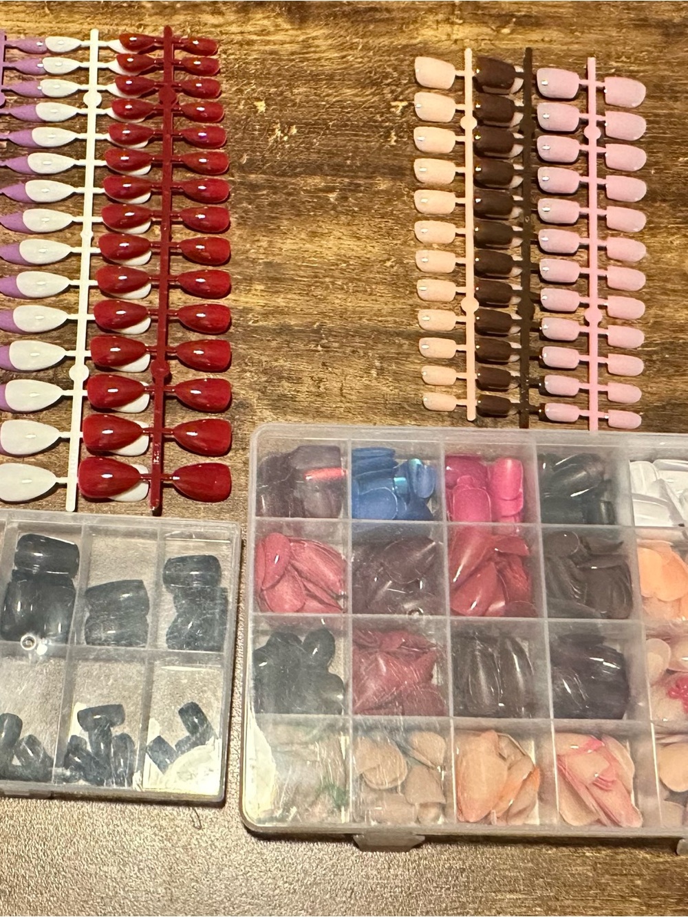 Women’s Press-On Assorted Nails